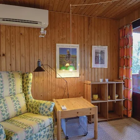 Holiday home Three-bedroom Holiday In
