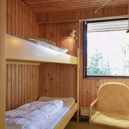Three-bedroom Holiday In